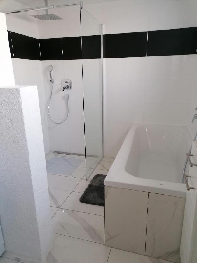 Schoene Einliegerwohnung In Hechingen Eksteriør bilde